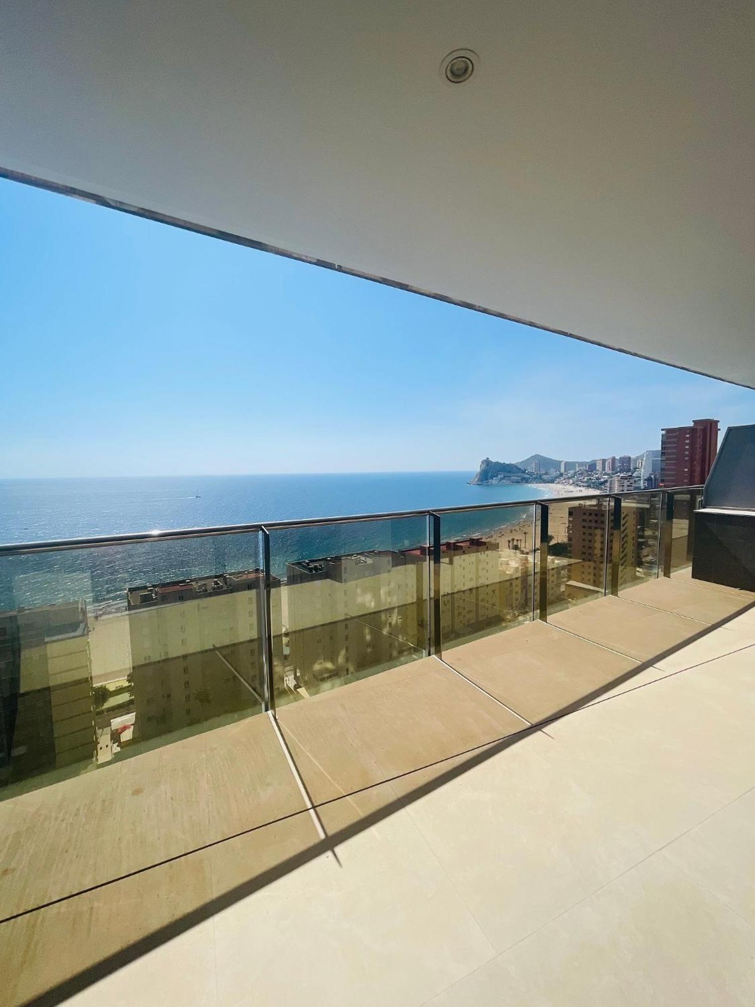 Sunset Cliffs By Mar Holidays بينايدورم المظهر الخارجي الصورة